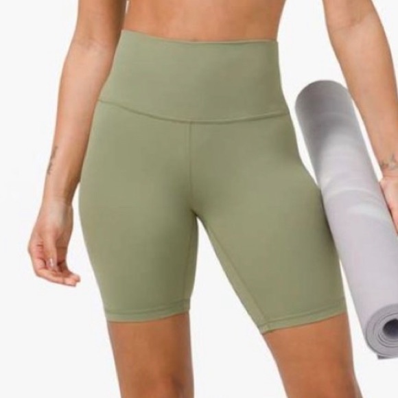 Lululemon Align HR Short 8" Rosemary Green size 4 - Picture 1 of 1